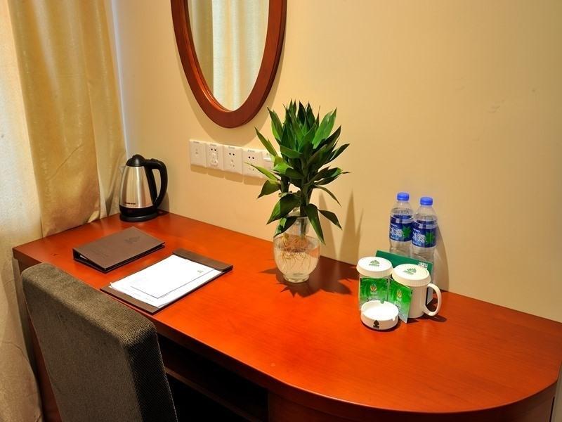 Greentree Inn Zhejiang Ningbo East Baizhuang Rd. Express Hotel Exterior photo