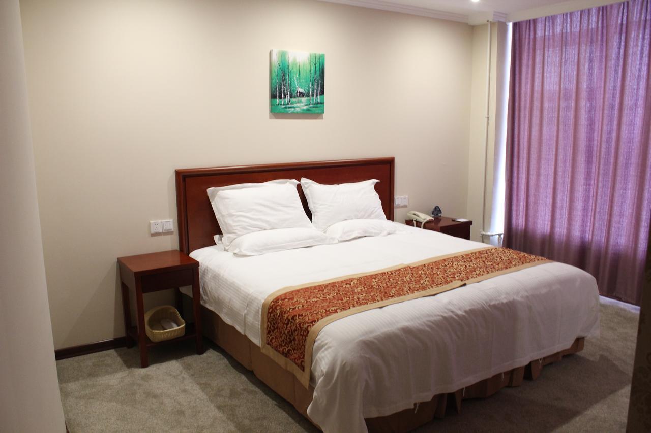 Greentree Inn Zhejiang Ningbo East Baizhuang Rd. Express Hotel Exterior photo
